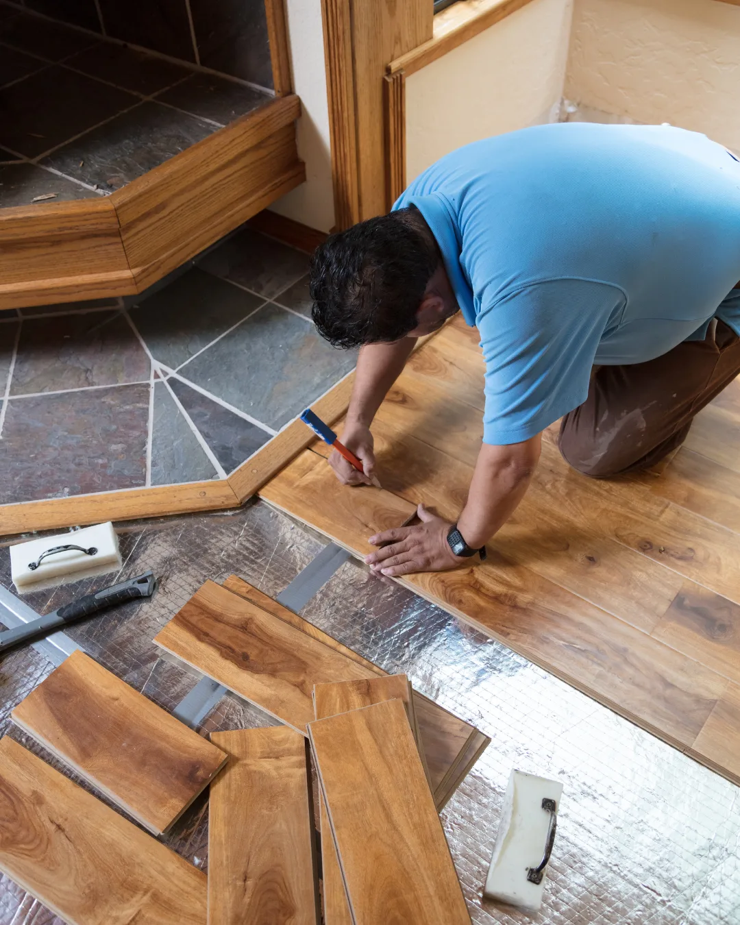 Hiring a Flooring Contractor in Vancouver, WA: What to Verify Before You Sign